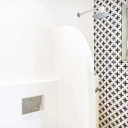 Lemonia Premium Balcony Apartment